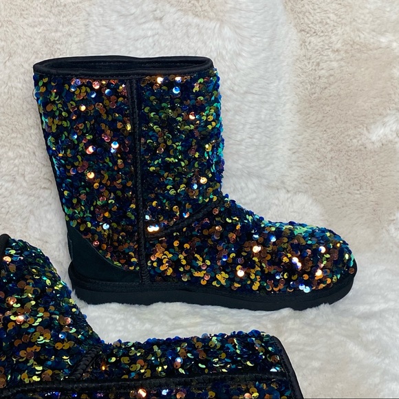 UGG - Picture 2 of 9